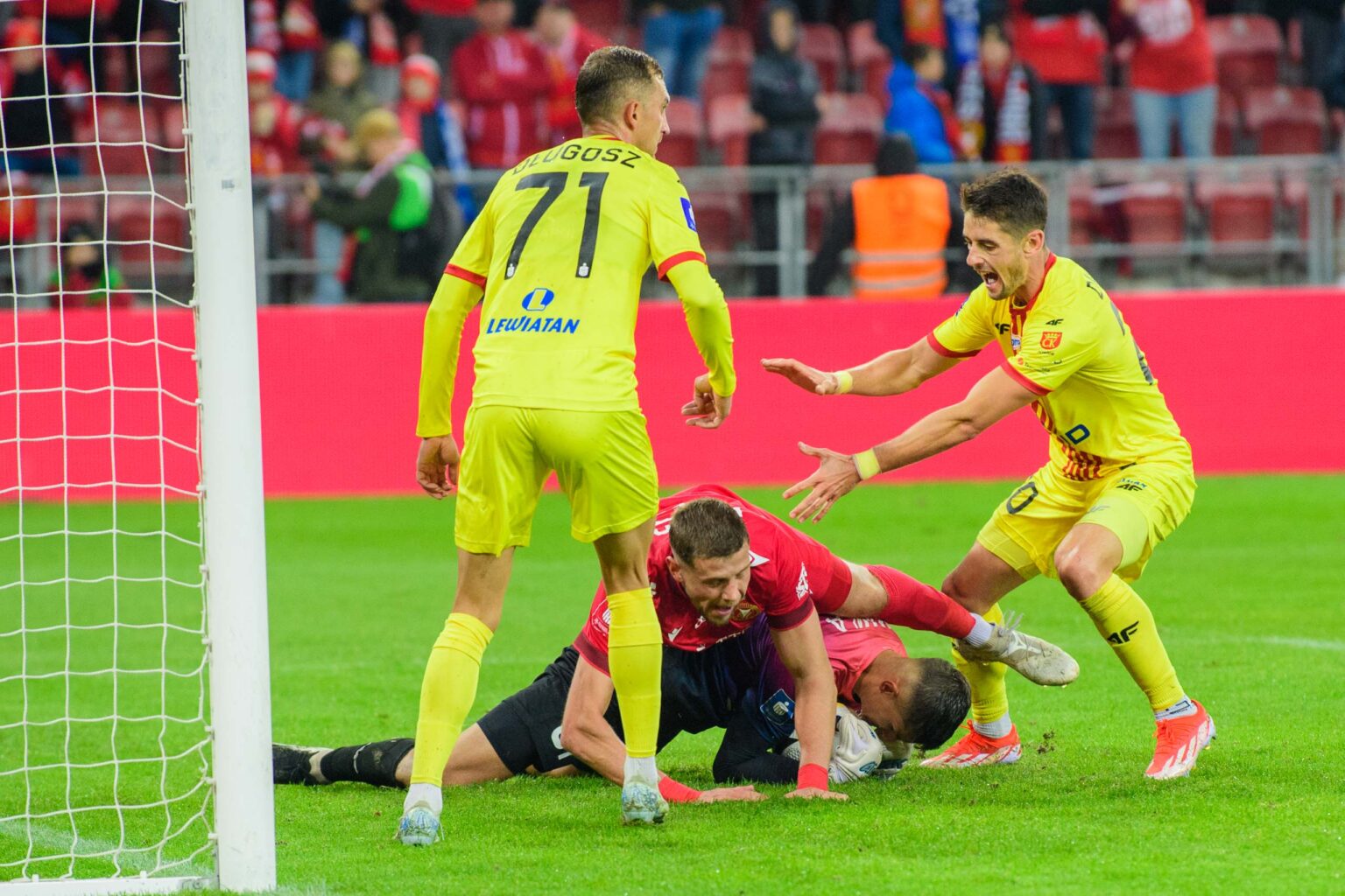 Widzew Lodz vs Korona Kielce Fot Sebastian Szwajkowski 24