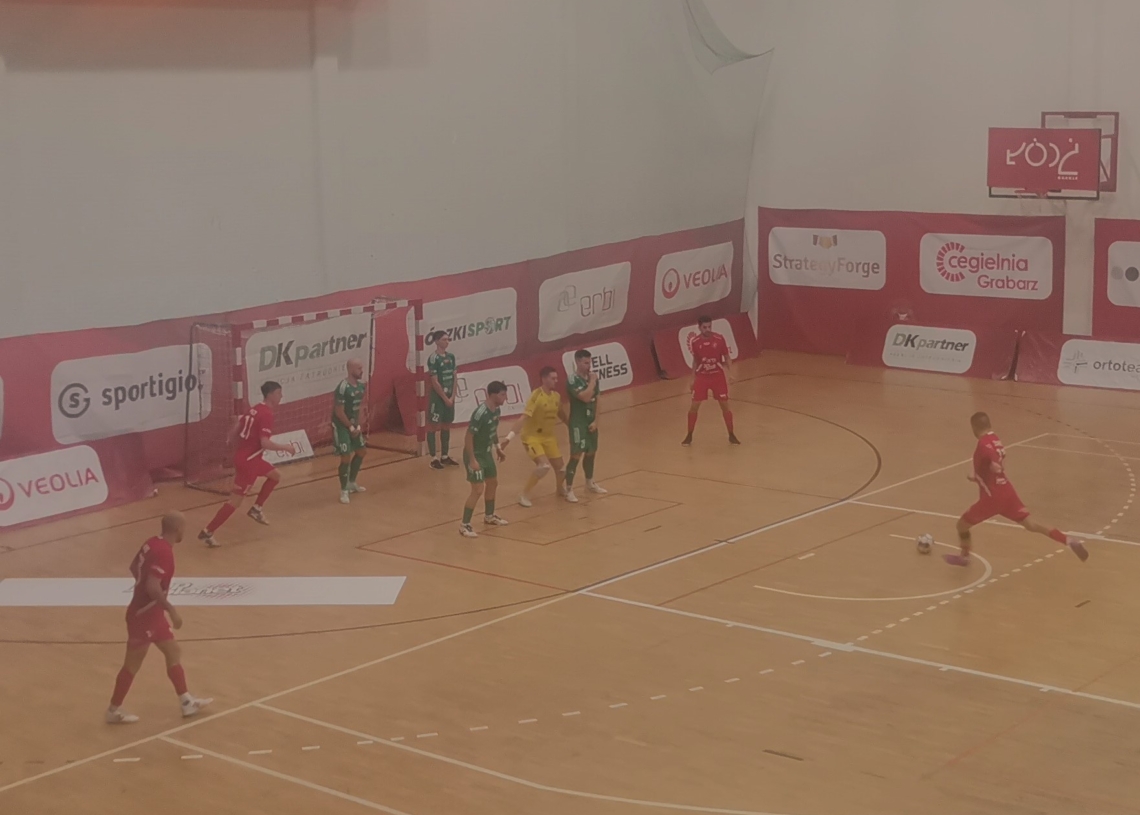 Gol bramkarza i zwycięstwo w ostatniej sekundzie! Widzew Futsal wygrał pierwszy w sezonie mecz u siebie