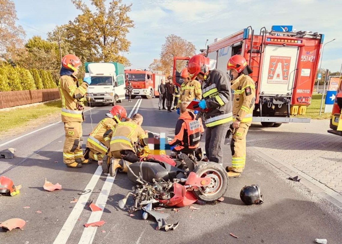 Wypadek na DK43 z udziałem motorowerzysty. 55-latek został ciężko ranny 1 Wypadek na DK43 z udziałem motorowerzysty. 55-latek został ciężko ranny