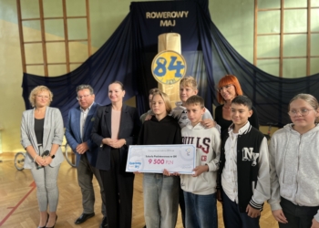 Uczniowie łódzkich szkół i przedszkoli wsiedli na rowery. 520 uczestników akcji