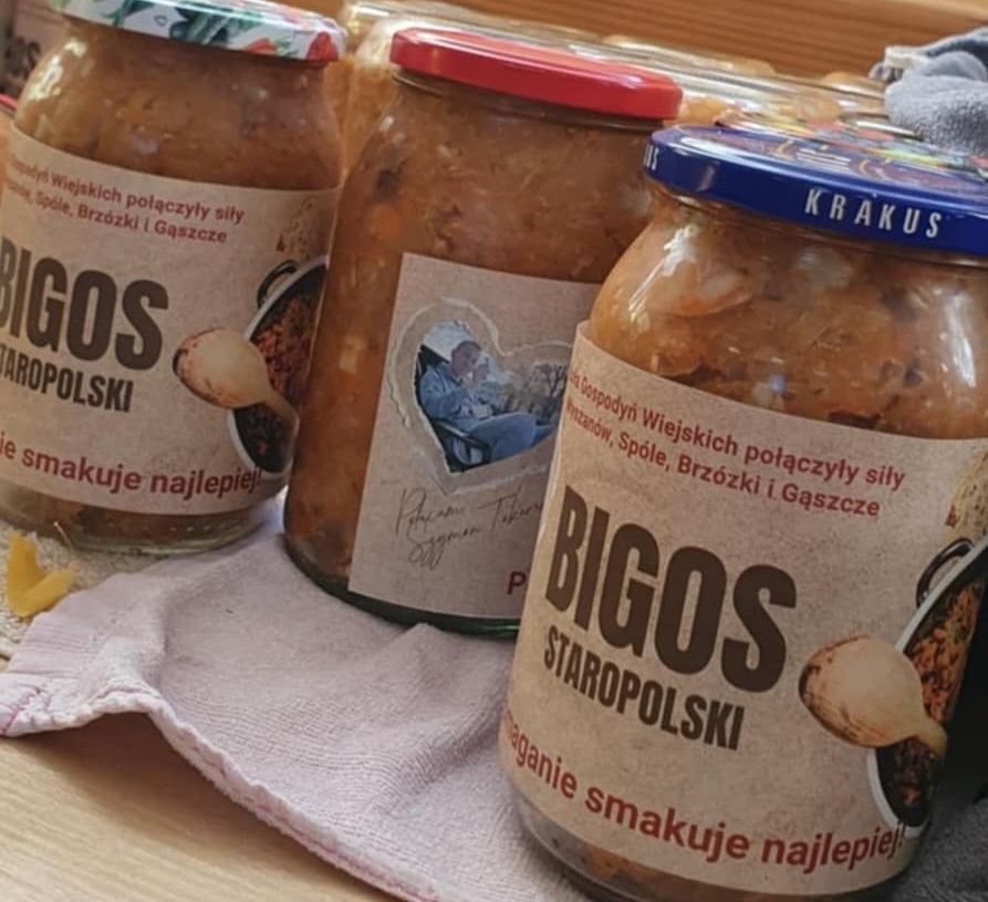 Koła Gospodyń Wiejskich z akcją dla chorego na białaczkę piłkarza UKS Galewice
