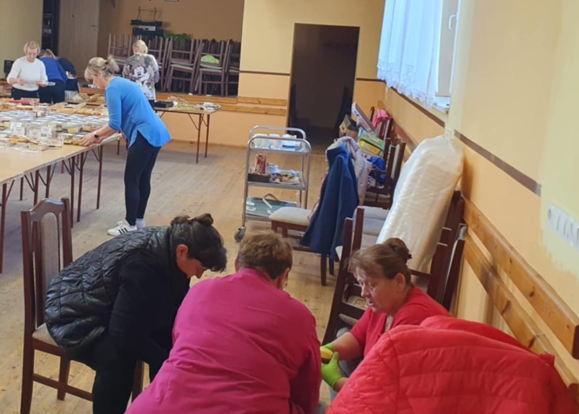 Koła Gospodyń Wiejskich z akcją dla chorego na białaczkę piłkarza UKS Galewice