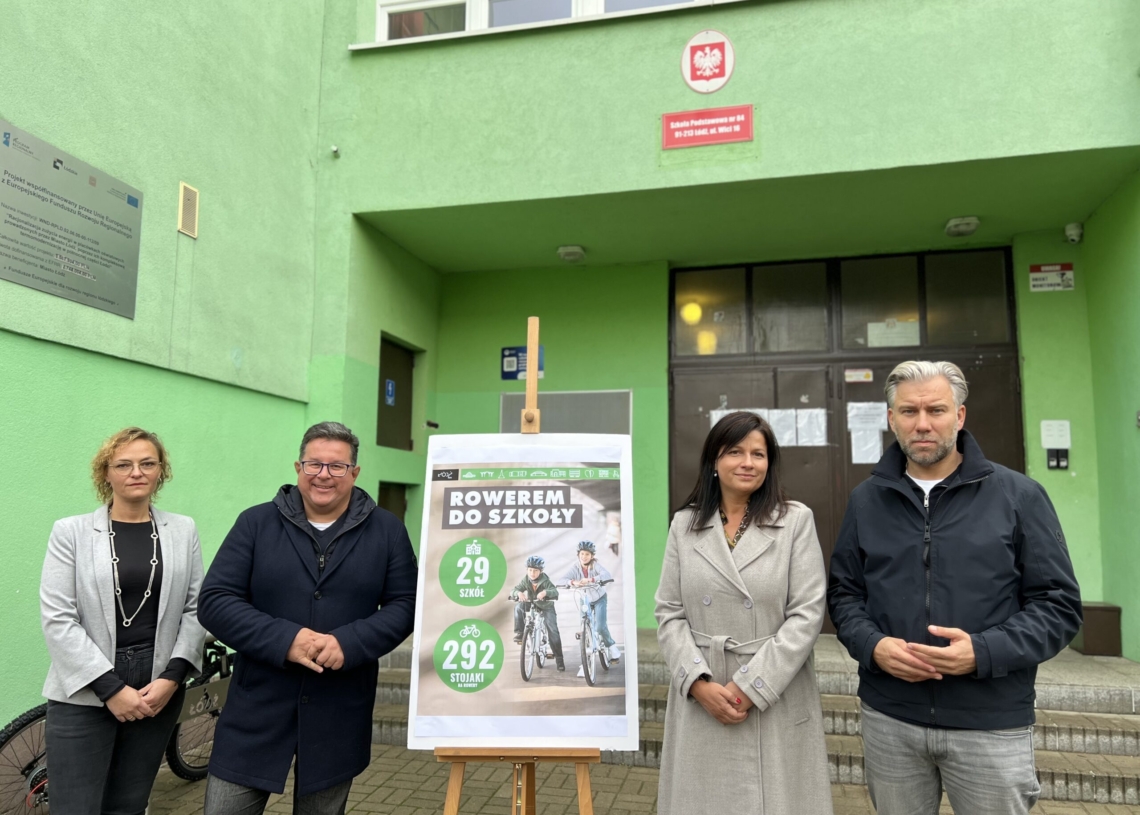 Prawie 300 miejsc dla rowerów pojawi się przed szkołami w Łodzi