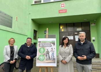 Prawie 300 miejsc dla rowerów pojawi się przed szkołami w Łodzi