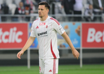Starcie spadkowiczów na Stadionie Króla. Przed meczem ŁKS Łódź - Ruch Chorzów