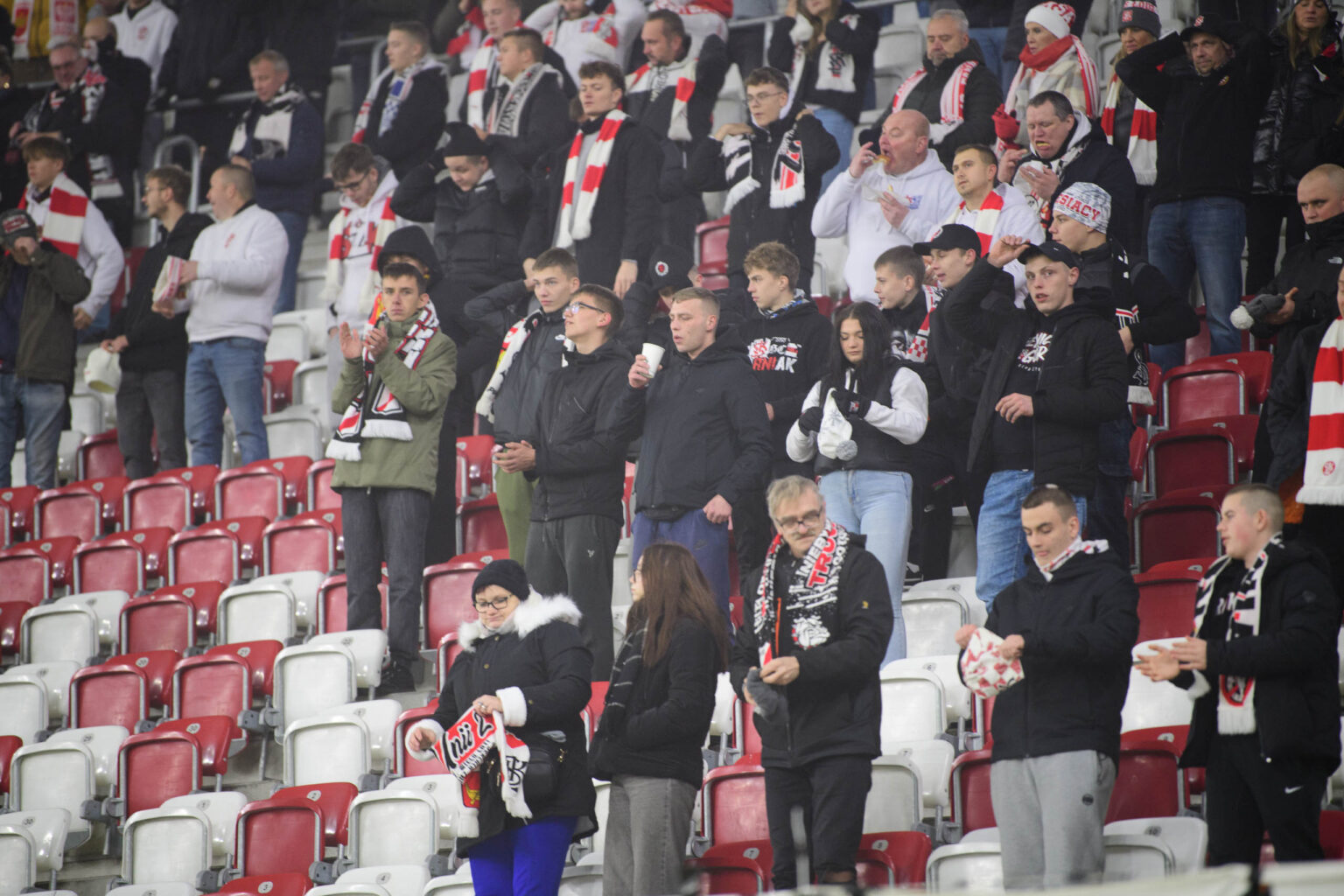LKS Lodz vs Polonia Warszawa kibice Fot Sebastian Szwajkowski 108