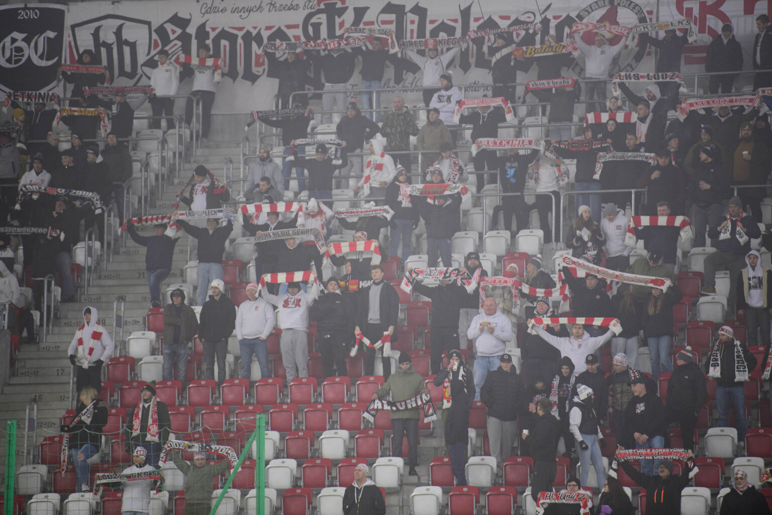 LKS Lodz vs Polonia Warszawa kibice Fot Sebastian Szwajkowski 89