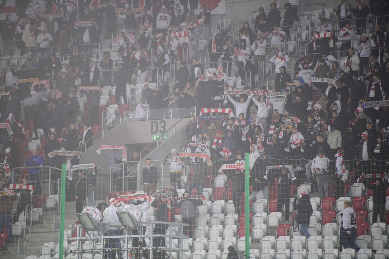 LKS Lodz vs Polonia Warszawa kibice Fot Sebastian Szwajkowski 91