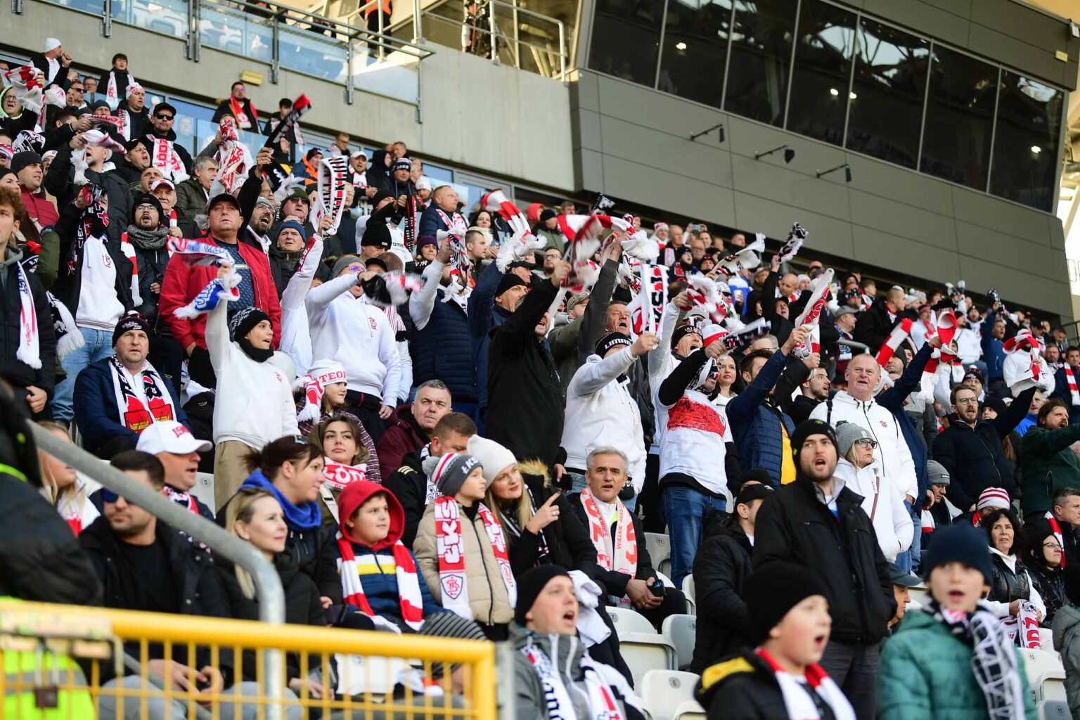 LKS Lodz vs Ruch Chorzow Kibice Fot Sebastian Szwajkowski 110
