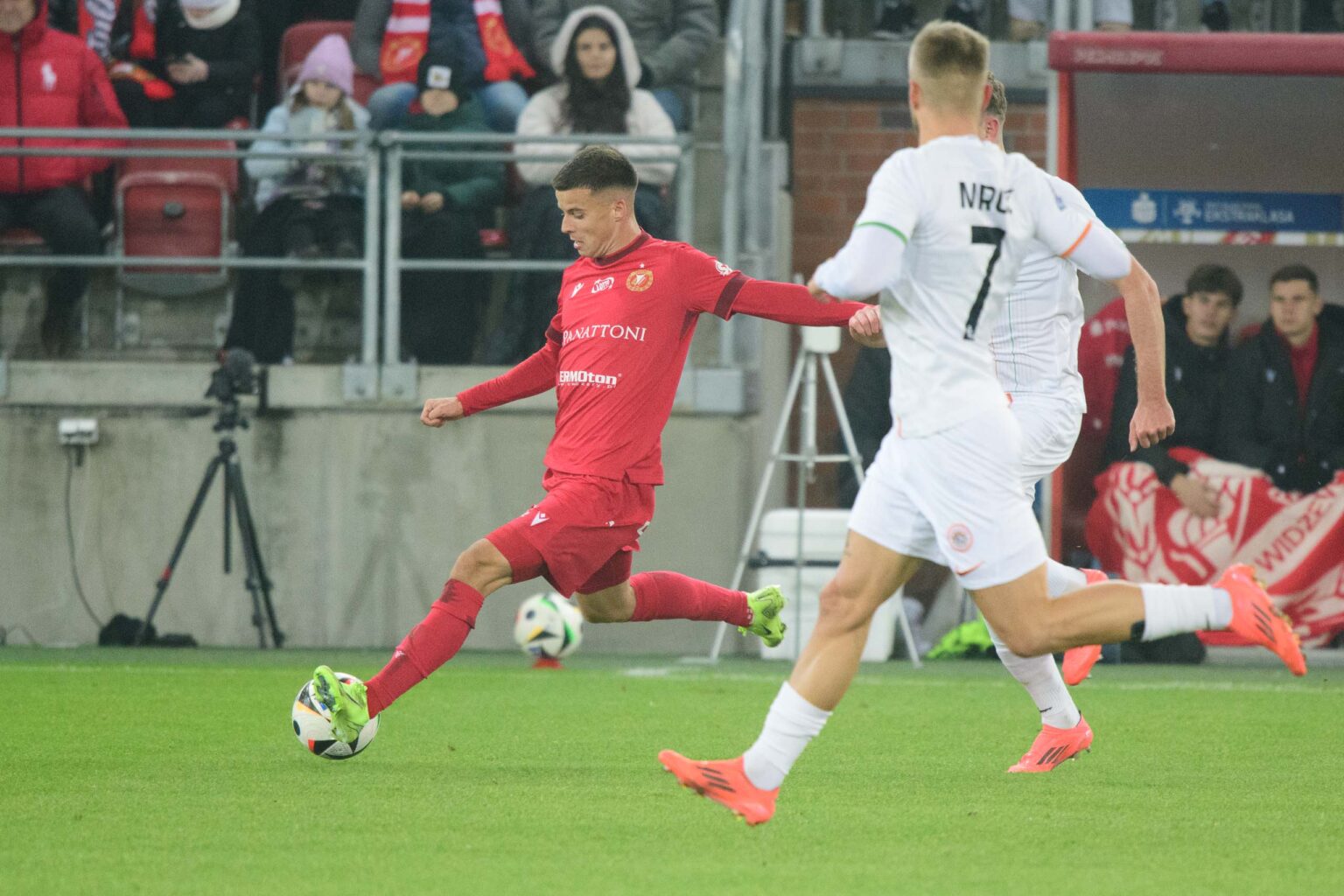 Widzew Lodz vs Zaglebie Lublin Fot Sebastian Szwajkowski 11