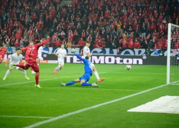 "Bezpieczny" Widzew gra w Lubinie w walczącym o ligowy byt Zagłębiem