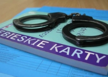 12-latek znaleziony w nocy na ulicy. Matka była pijana