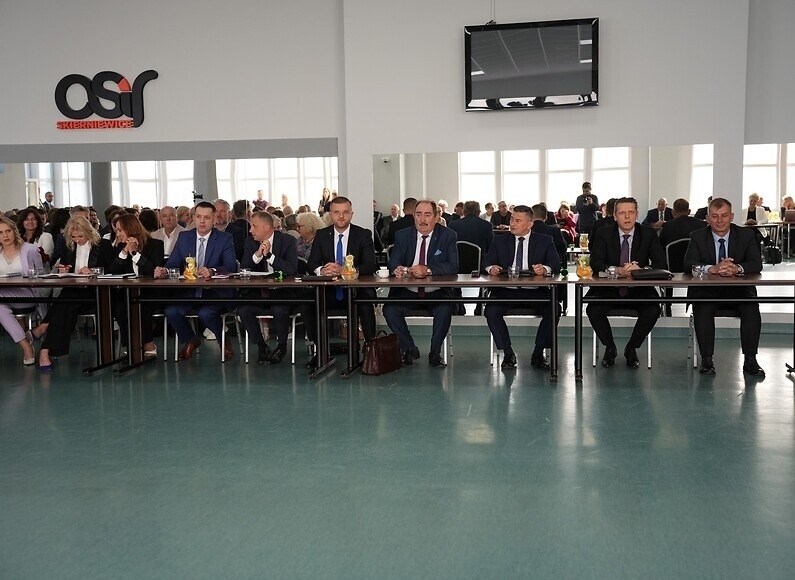 Budżet Skierniewic. W 2025 roku miasto na inwestycje przeznaczy 122 mln zł 1 Skierniewice: 122 miliony złotych na inwestycje w przyszłym roku