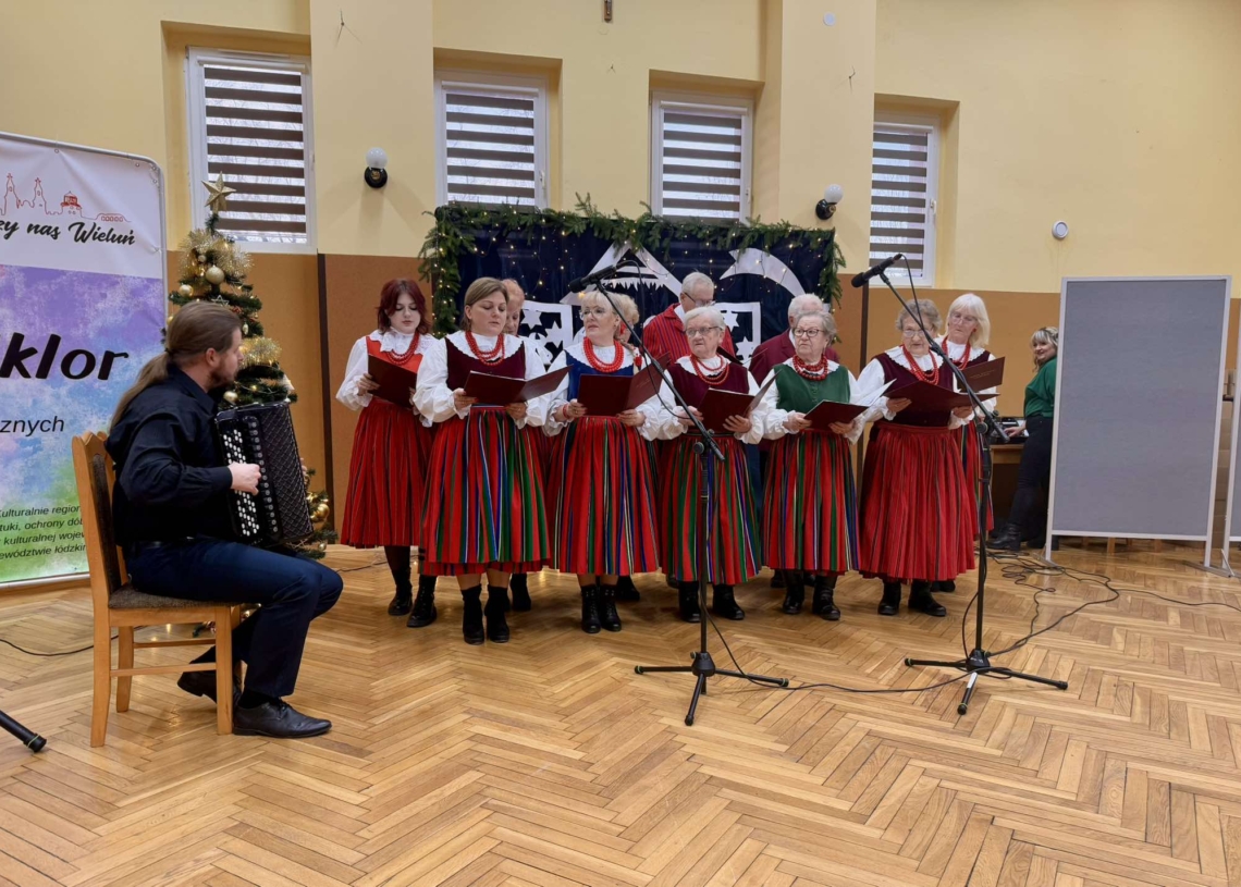 Przegląd zespołów folklorystycznych w Chotowie