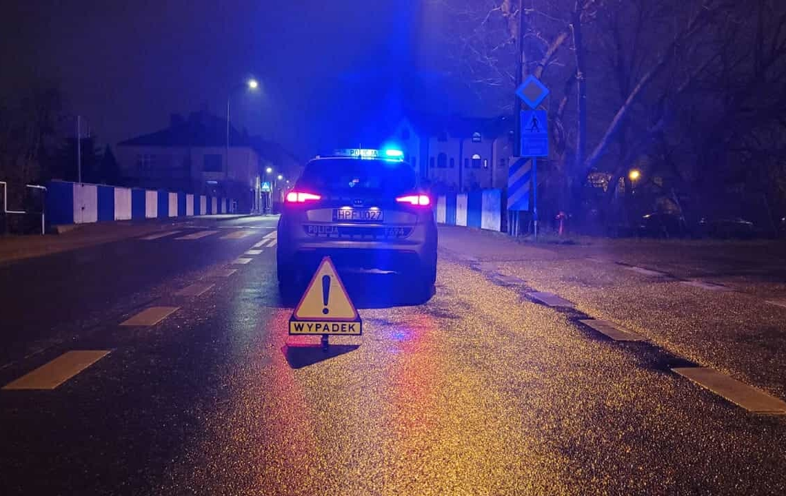 Śmiertelne potrącenie 67-latki. Przechodziła przez pasy
