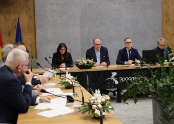 Mieszkańcy Radomska nie zapłacą na razie więcej za śmieci