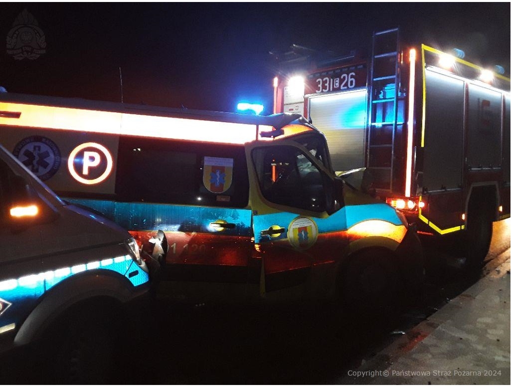 Wypadek-domino pod Piotrkowem Trybunalskim. Uwaga na warunki pogodowe