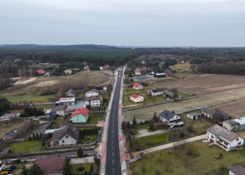 Nowy odcinek drogi wojewódzkiej 486. Podsumowano ważną inwestycję w powiecie wieluńskim