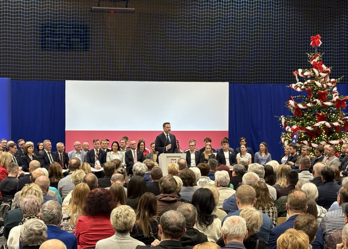 Rafał Trzaskowski w Pabianicach: „Musimy odbudować przemysł”
