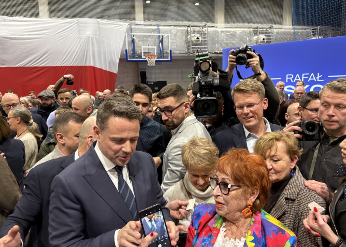 Rafał Trzaskowski w Pabianicach: „Musimy odbudować przemysł”