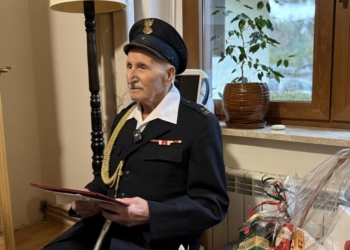 Walenty Ostrycharz z Klatki pod Wieruszowem skończył 100 lat. Były komendant straży pożarnej ma konkretny plan na przyszłość 1 Walenty Ostrycharz z Klatki pod Wieruszowem skończył 100 lat