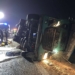 Przewrócona ciężarówka na autostradzie A1. Zablokowane dwa pasy ruchu 6 Przewrócona ciężarówka na autostradzie A1. Zablokowane dwa pasy ruchu