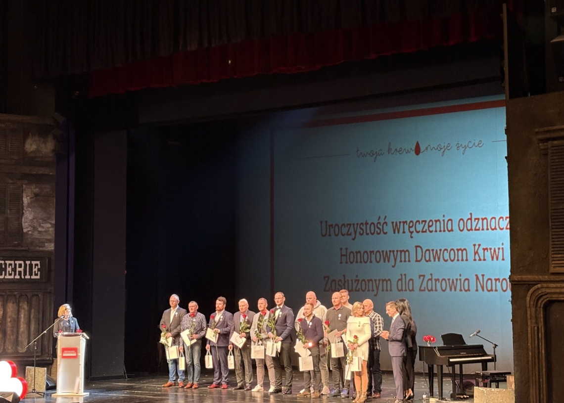 Przelewanie krwi zasługą dla narodu. Odznaczenia dla Honorowych Dawców Krwi i apel o pójście w ich ślady