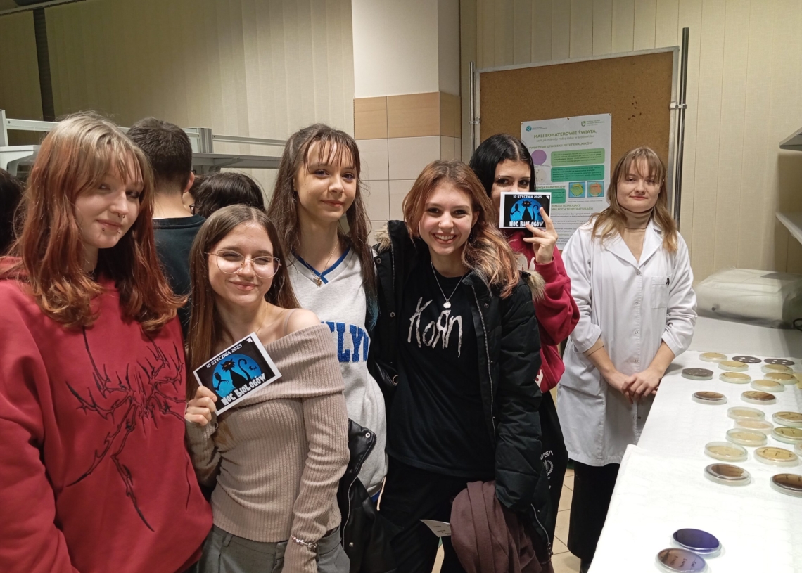 Noc Biologów. Wiedza i zabawa dla wszystkich ciekawych świata [ZDJĘCIA]