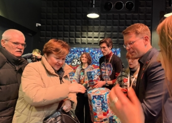 Głośno dla Wielkiej Orkiestry Świątecznej Pomocy. W Wytwórni odbył się pierwszy tegoroczny koncert spod znaku czerwonych serduszek