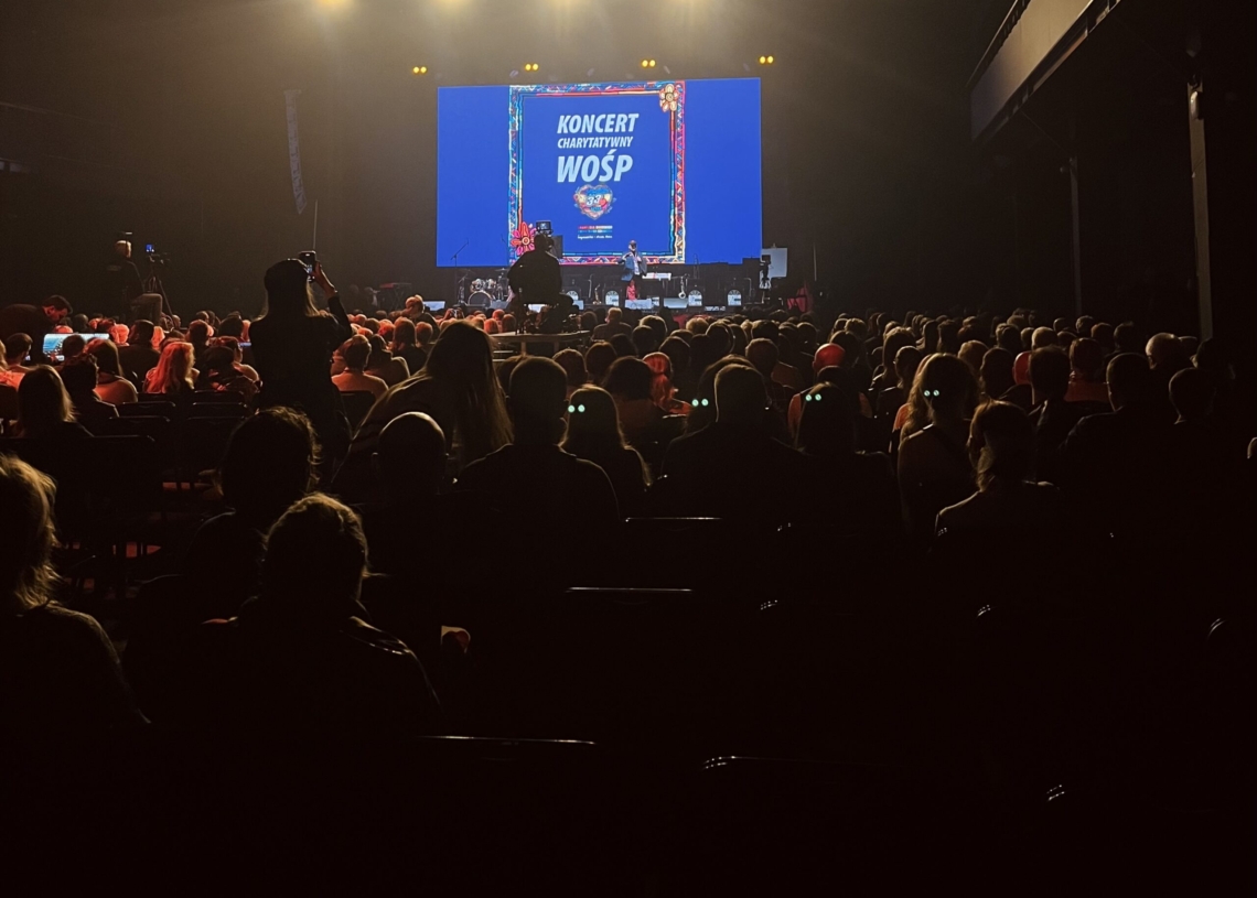 Głośno dla Wielkiej Orkiestry Świątecznej Pomocy. W Wytwórni odbył się pierwszy tegoroczny koncert spod znaku czerwonych serduszek