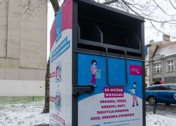 Nowe zasady segregacji odpadów. Miało być 50 pojemników, jest połowa