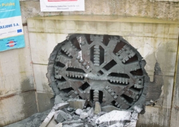 tunel pod Łodzią
