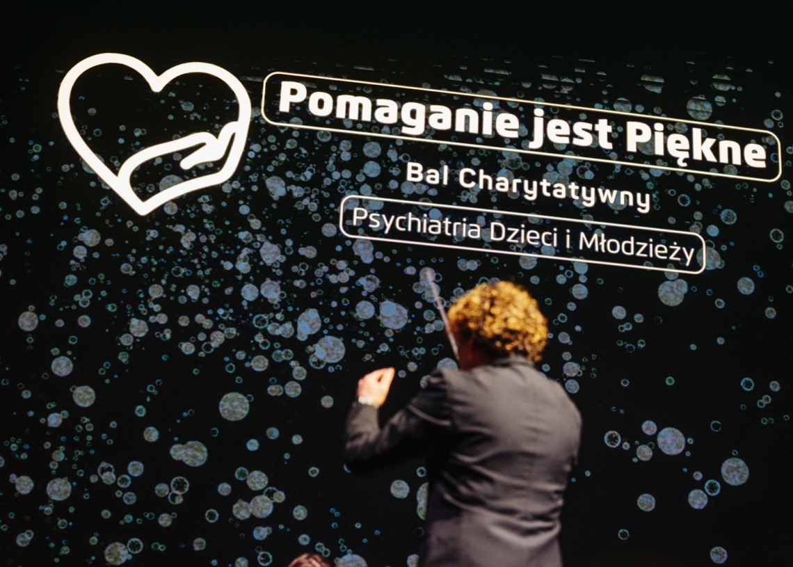 Ponad milion złotych! Bal „Pomaganie jest piękne” rozbił bank hojności [ZDJĘCIA]