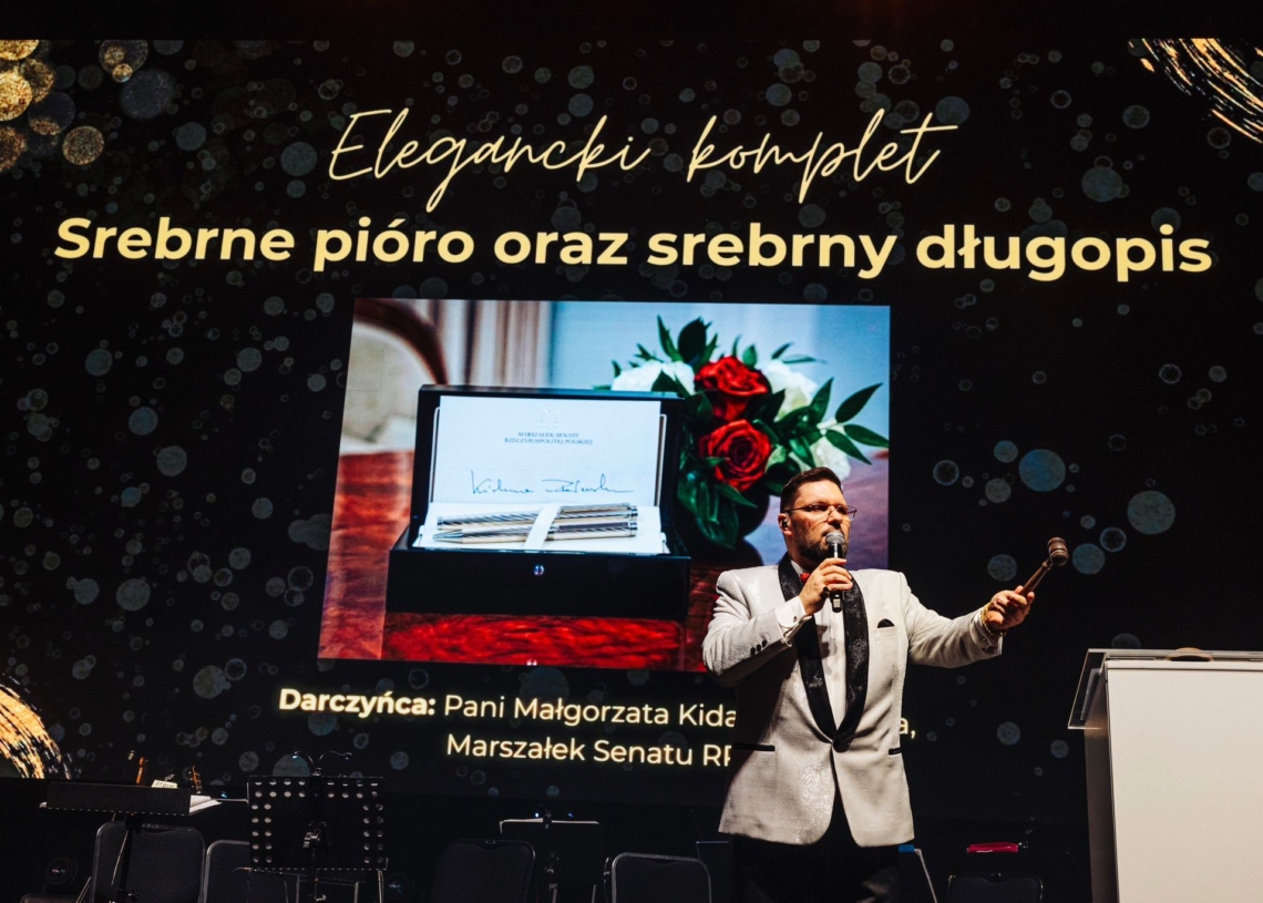 Ponad milion złotych! Bal „Pomaganie jest piękne” rozbił bank hojności [ZDJĘCIA]