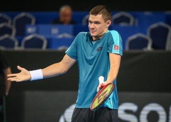 Australian Open 2025. Pablo Carreno-Busta wyrzuca Kamila Majchrzaka z turnieju