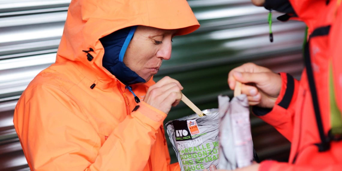 Obuwie trekkingowe: Klucz do komfortu i bezpieczeństwa w terenie