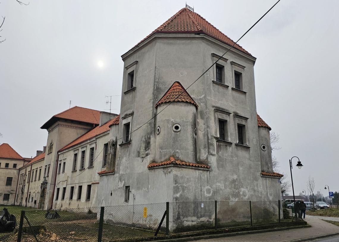 Rewitalizacja znanej budowli w Piotrkowie Trybunalskim. Organizowano w niej coroczne wystawy rolnicze 1 Rewitalizacja znanej budowli w Piotrkowie Trybunalskim. Organizowano w niej coroczne wystawy rolnicze