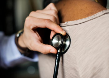 Epidemia grypy i nieodwołanych wizyt. NFZ apeluje do pacjentów