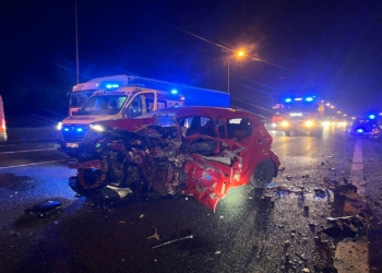 Śmiertelny wypadek na A2 w Łódzkiem. Auto jechało po prąd