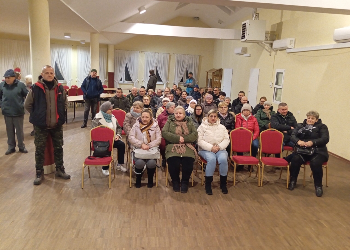 Mieszkańcy Kruszowa mówią „NIE” dla stacji przeładunków odpadów. Inwestor odpowiada: obiekt powstanie 1 "Nie" dla stacji przeładunków odpadów. Protest mieszkańców Kruszowa