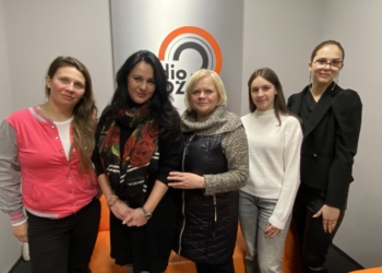 To jest temat. Czy smartfony powinny zniknąć ze szkół? [PODCAST]