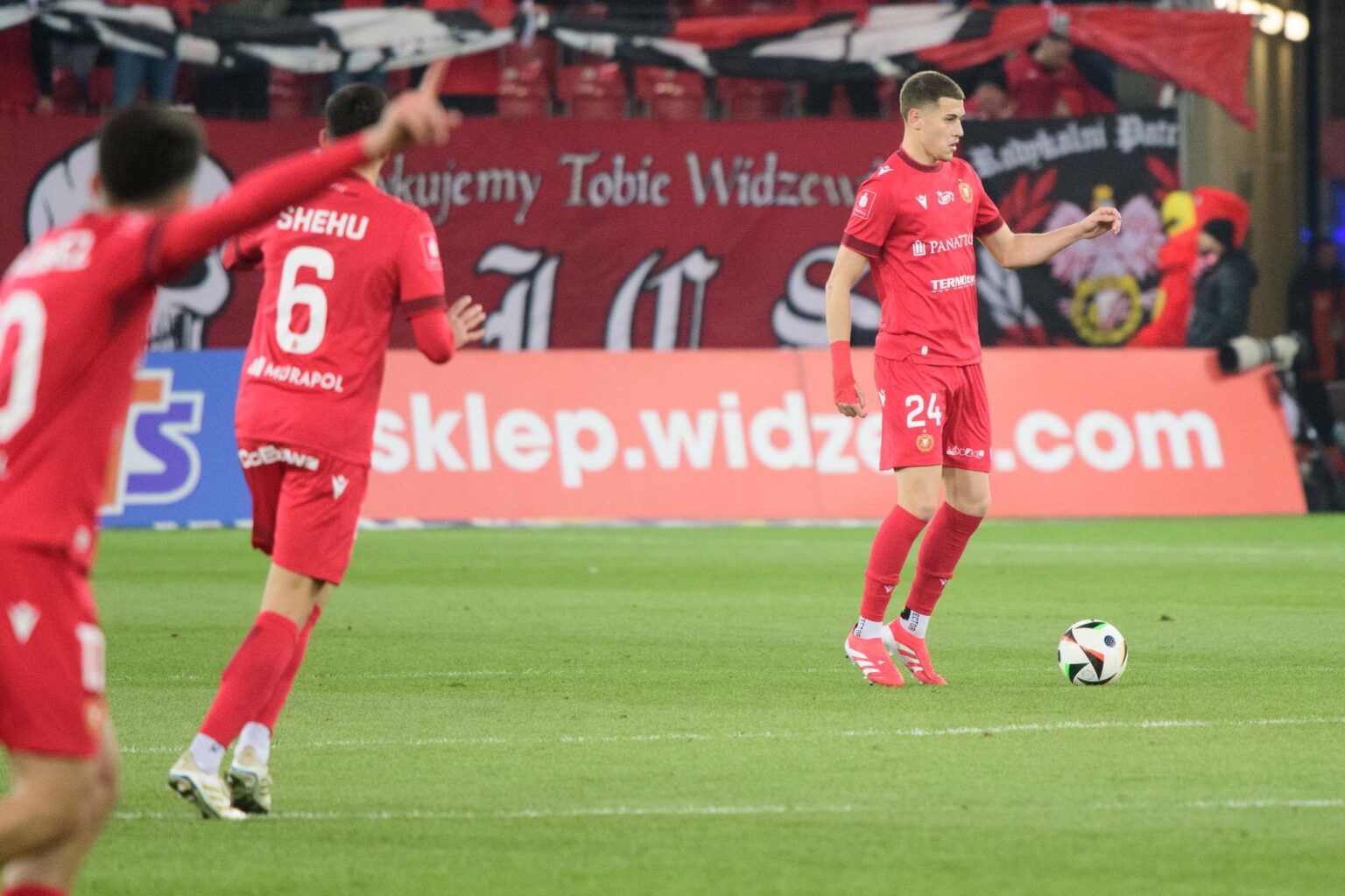 Widzew Lodz vs Pogon Szczecin Fot Sebastian Szwajkowski 17
