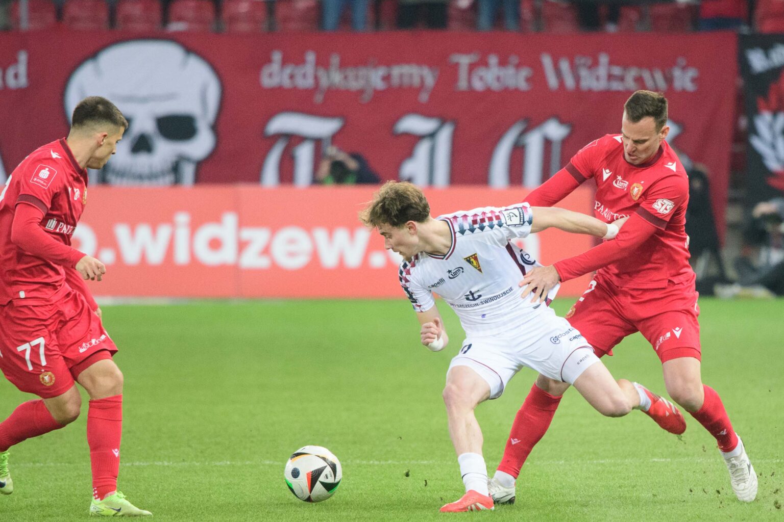 Widzew Lodz vs Pogon Szczecin Fot Sebastian Szwajkowski 5