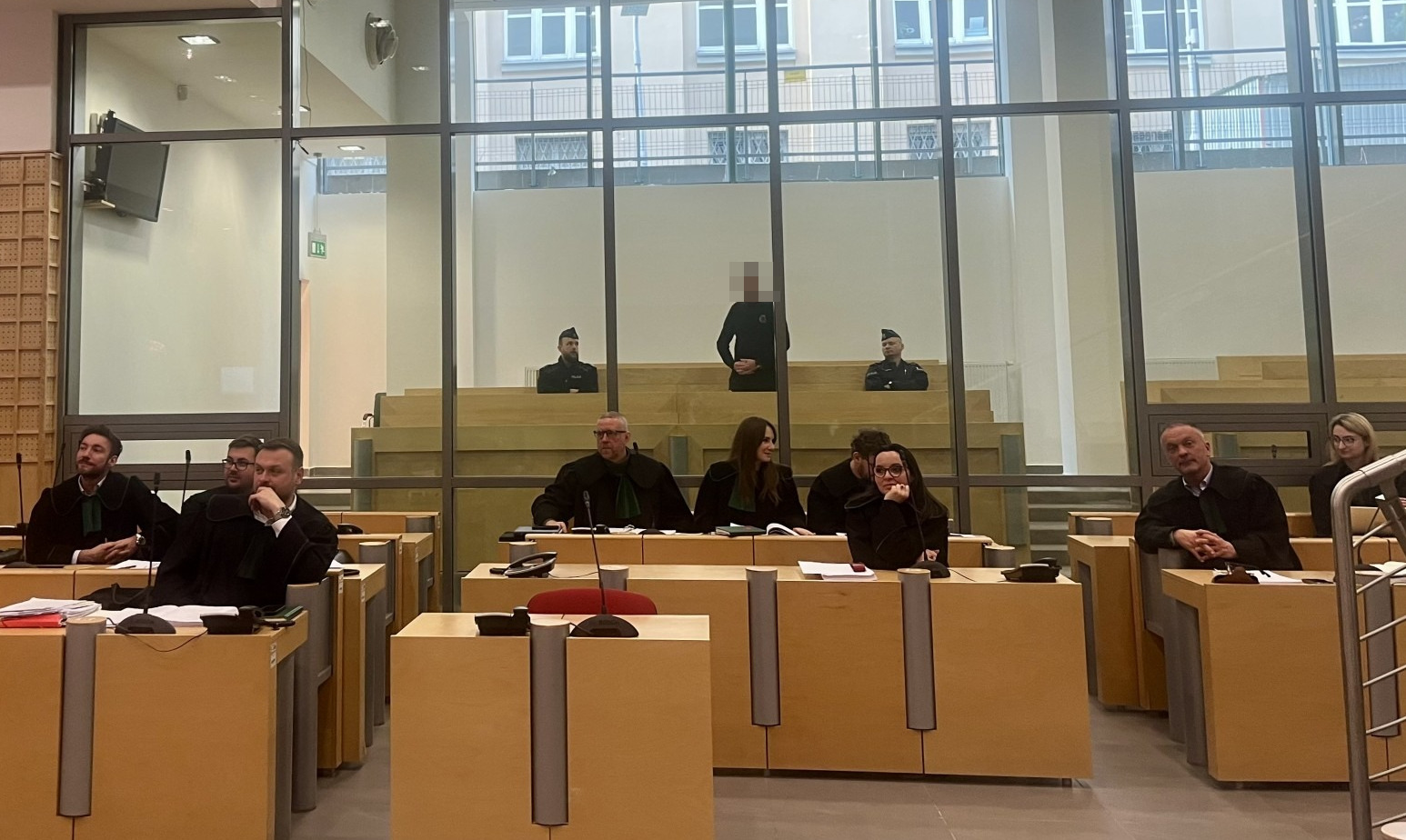 Kibole ŁKS-u przed sądem. 43 mężczyzn miało dopuszczać się włamań, rozbojów i kradzieży