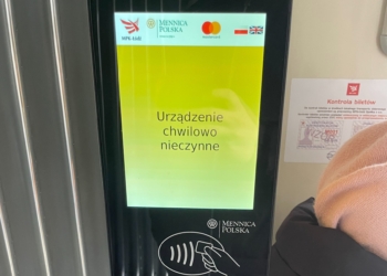 Podróże z problemami. W tramwajach MPK nie działają urządzenia skanujące kody płatności