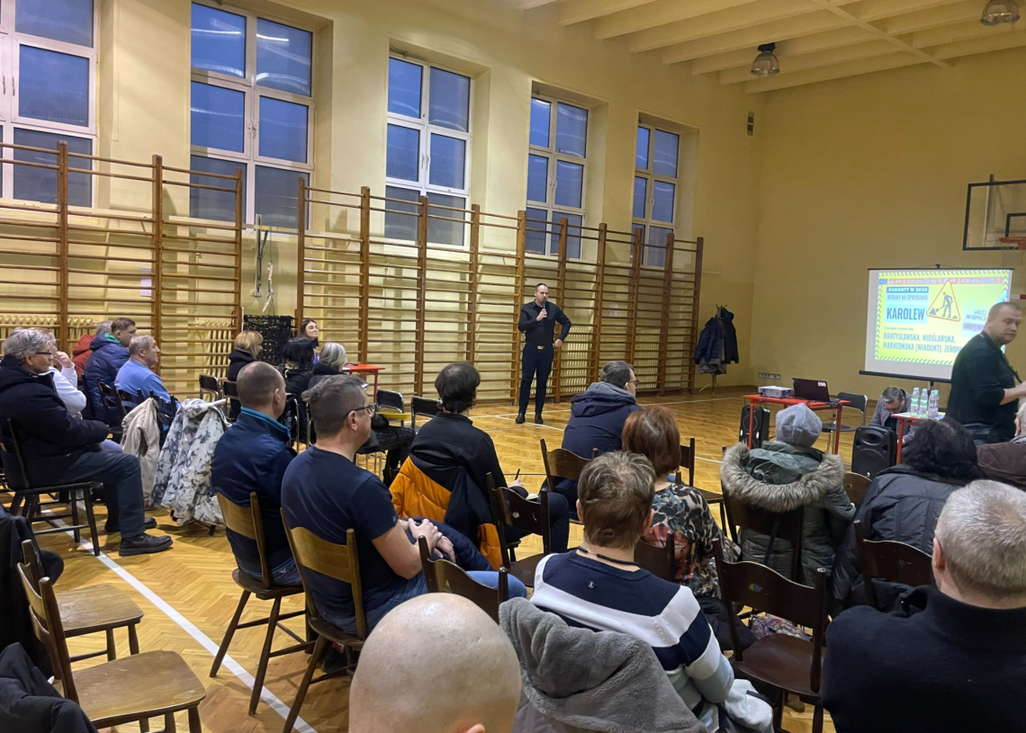 Remonty na Karolewie. Spotkanie z mieszkańcami 1 Remonty na Karolewie. Spotkanie z mieszkańcami