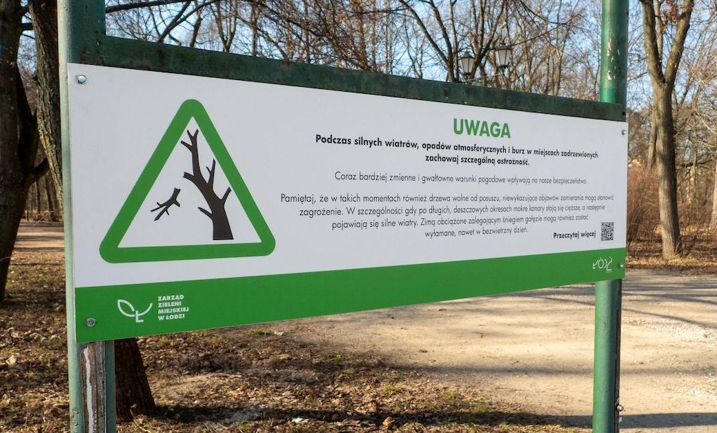 Nowość w łódzkich parkach. Tablice będą ostrzegać przed niebezpieczną pogodą 1 Nowość w łódzkich parkach. Tablice będą ostrzegać przed niebezpieczną pogodą