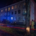 Pożar bloku w Pabianicach. Przyczyną prawdopodobnie był... papieros 7 Pożar bloku w Pabianicach. Przyczyną prawdopodobnie był… papieros