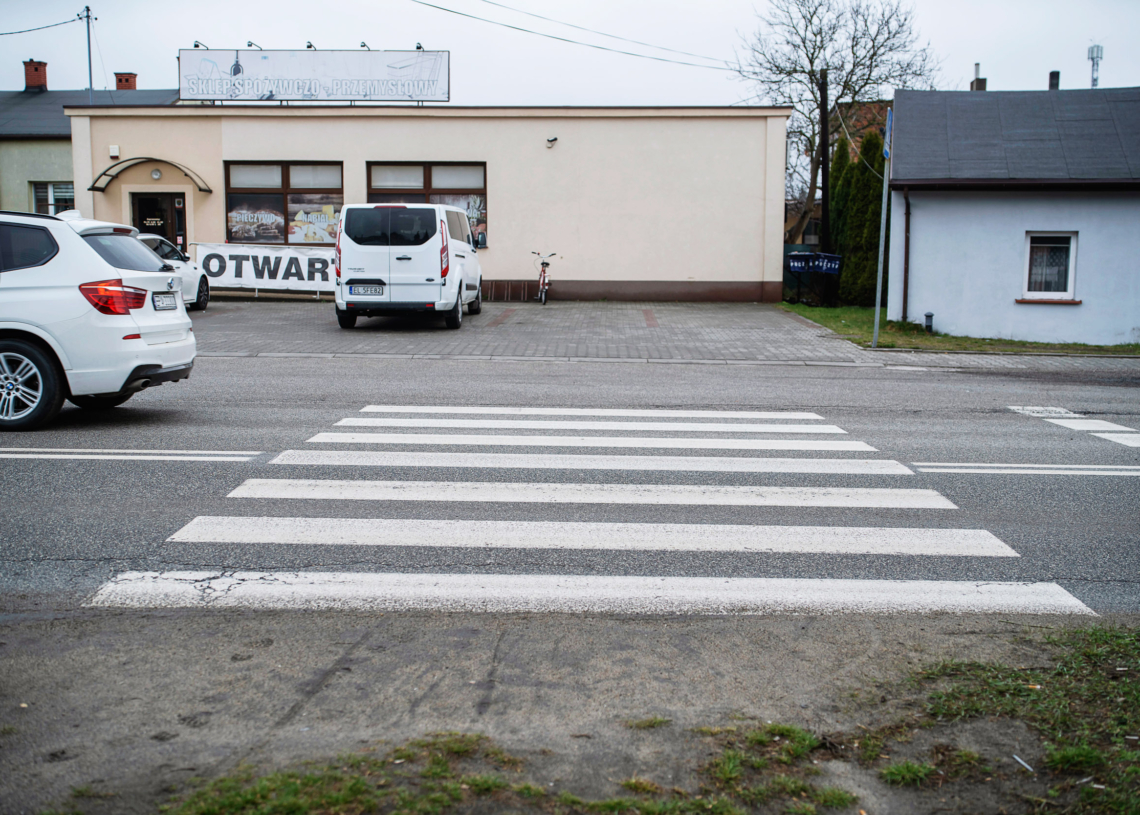 Poprawa bezpieczeństwa w powiecie pabianickim. Powstaną dwa nowe przejścia dla pieszych