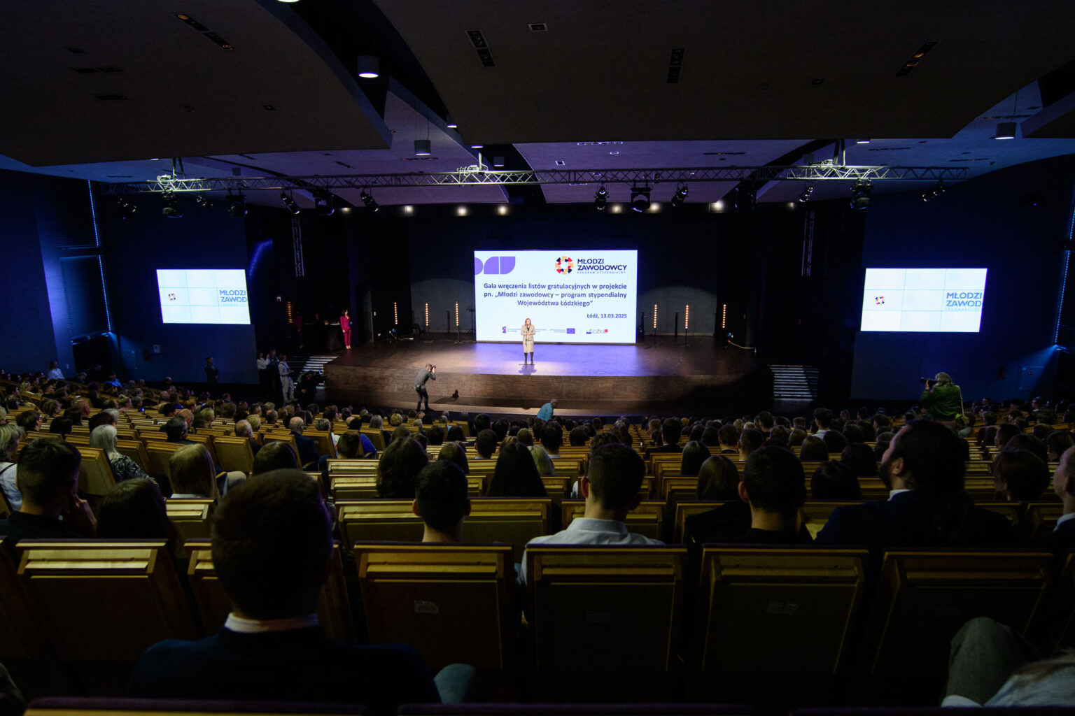 Gala stypendystow programu Mlodzi Zawodowcy Fot Sebastian Szwajkowski 17